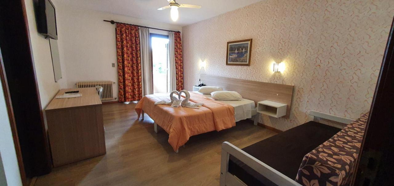 Hotel Alpen Hof Грамаду Екстериор снимка