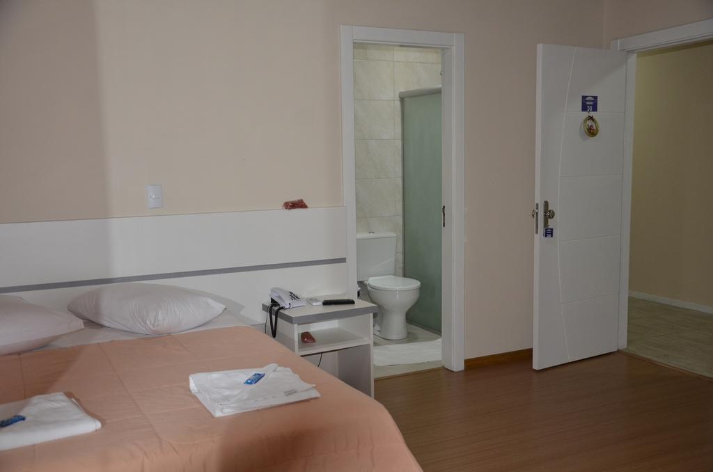 Hotel Alpen Hof Грамаду Екстериор снимка