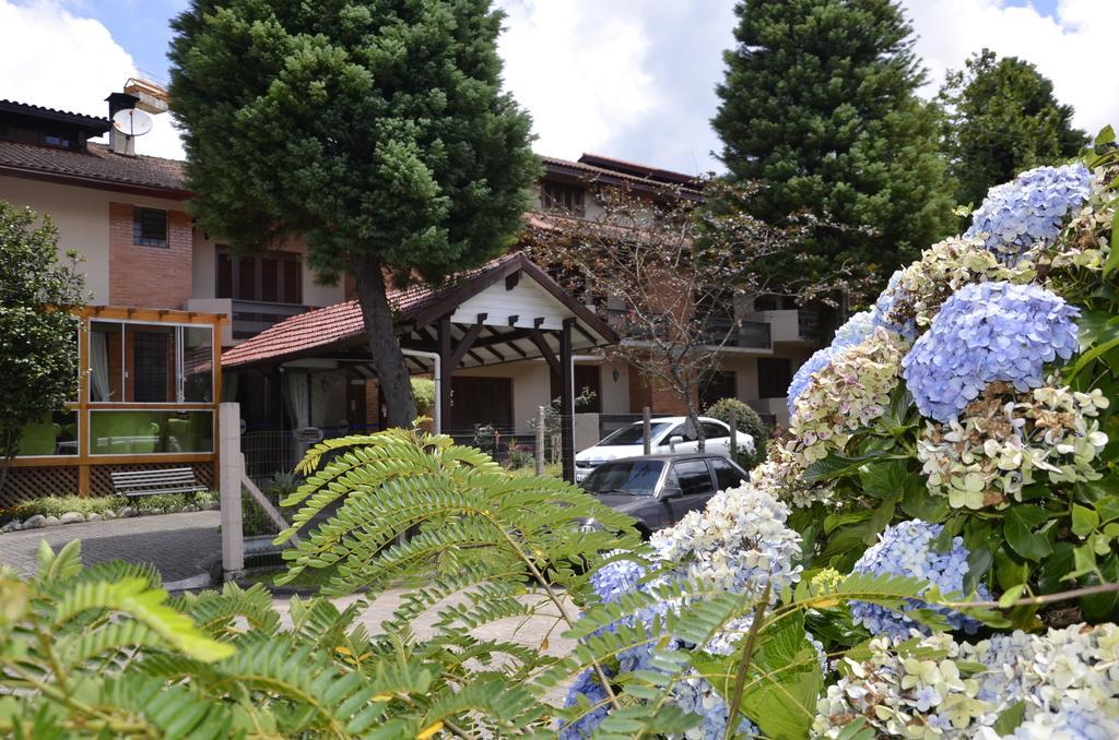 Hotel Alpen Hof Грамаду Екстериор снимка