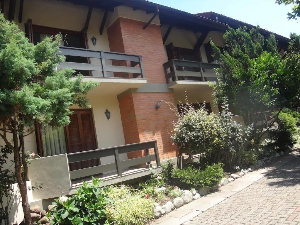 Hotel Alpen Hof Грамаду Екстериор снимка